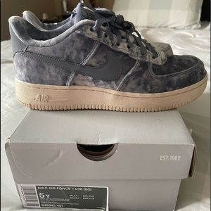 Nike Air Force 1 velvet